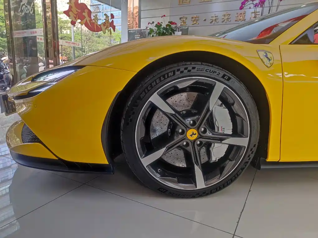 Ferrari SF90 2022 2021 3.9T V8 Spider