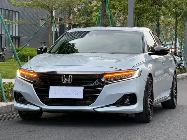 Honda Accord 260TURBO, Night Shadow, Премиум