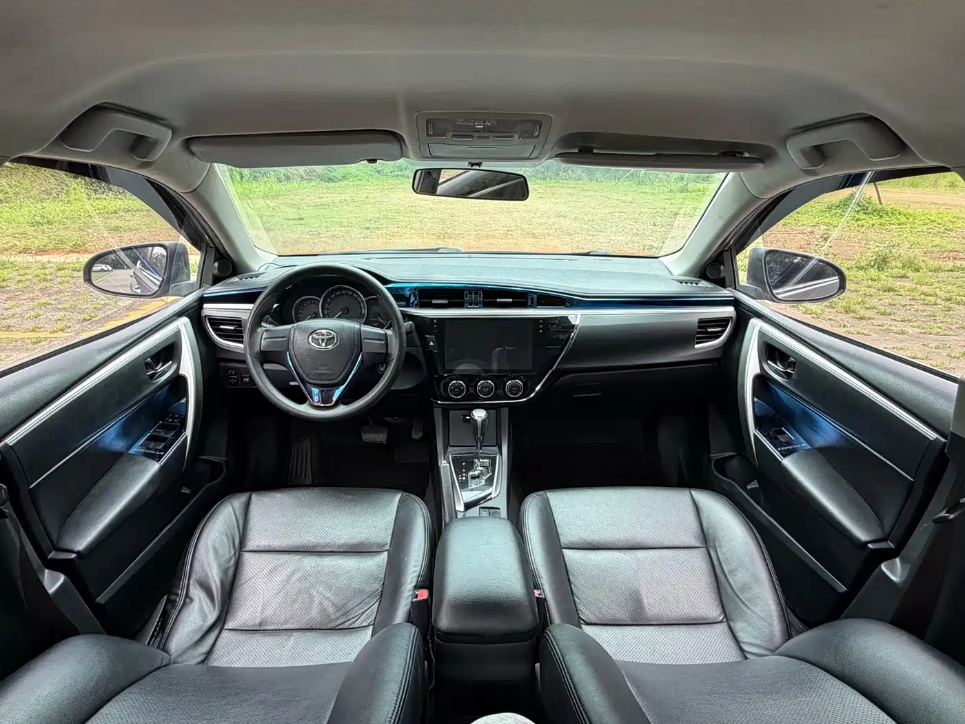 Toyota Corolla 2014 1.6L CVT GL фото 18