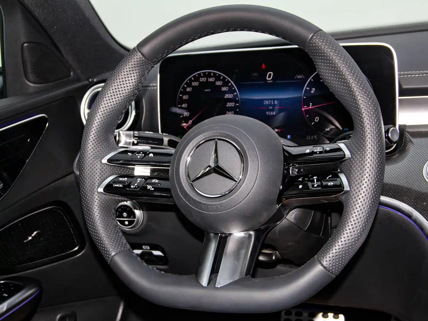 Mercedes-Benz C-Class 2025 C 260 L Sport Edition фото 8