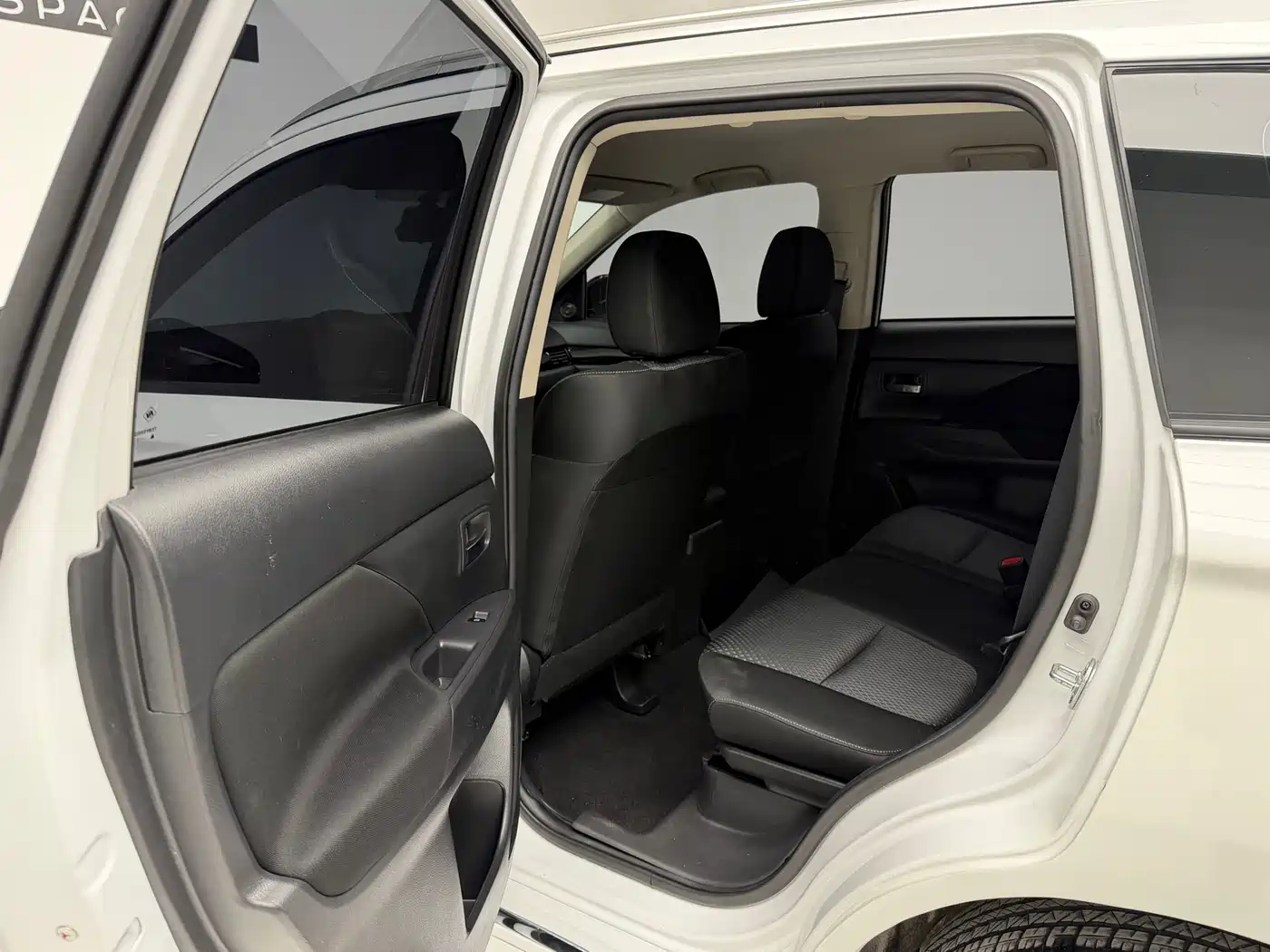 Mitsubishi Outlander 2020 2.0L 2WD Comfort 5-seater фото 12