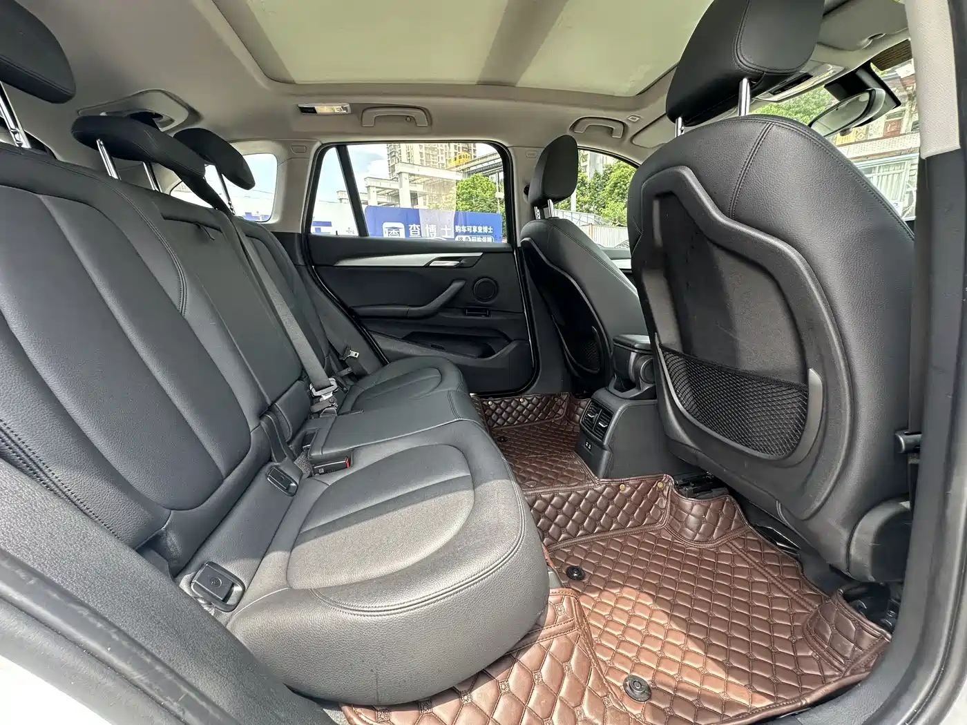 BMW X1 2019 sDrive20Li Leading Model фото 8