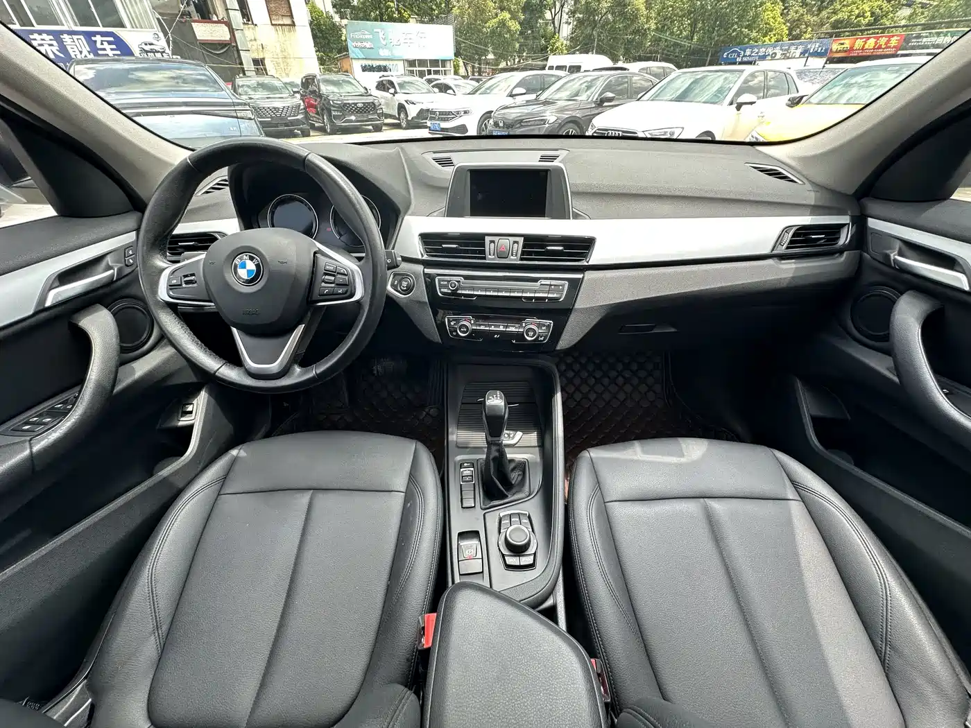 BMW X1 2019 sDrive20Li Leading Model фото 11