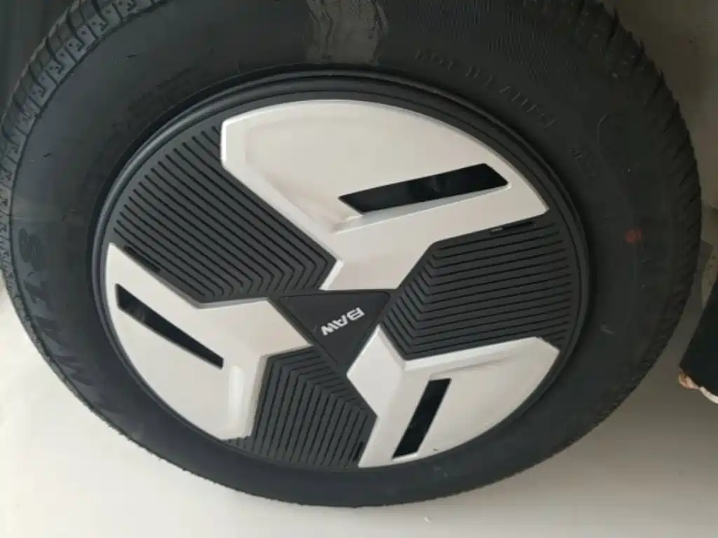 BAW (Beijing Automobile Works) Yuanbao 2023 2022 Smart Cute Edition