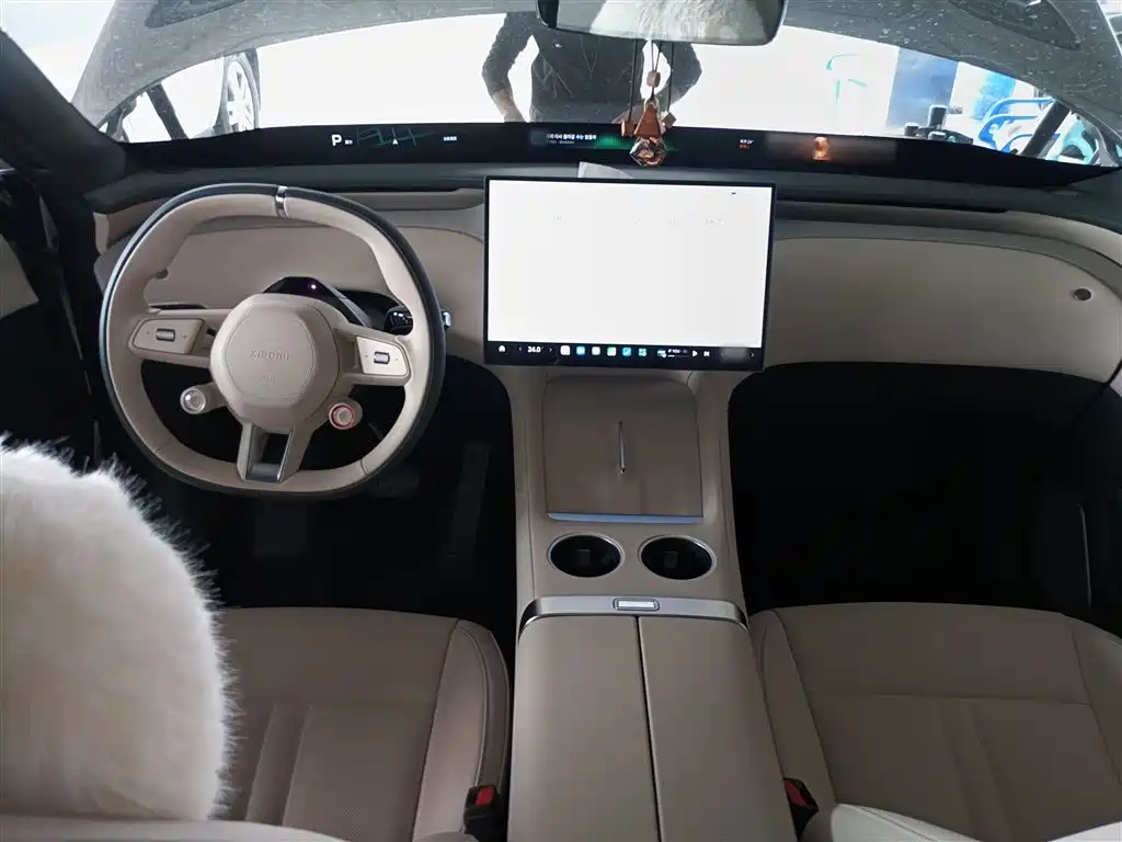 Xiaomi Auto Xiaomi YU7 2025 Extended Range RWD Edition фото 3