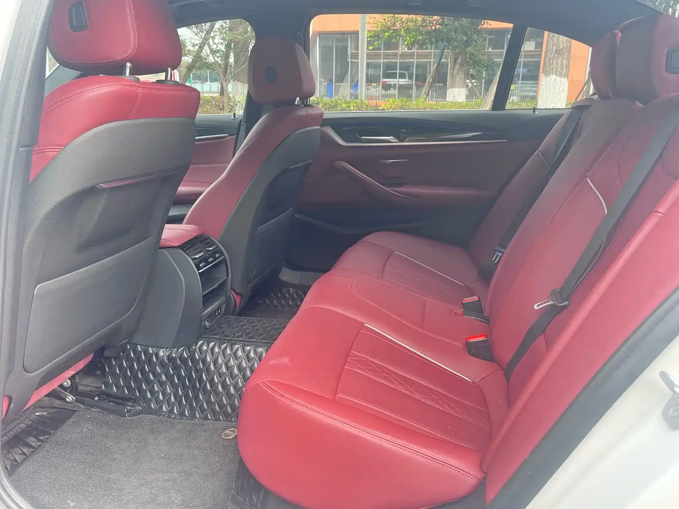 BMW 5 Series 2022 525Li M Sport Package фото 9
