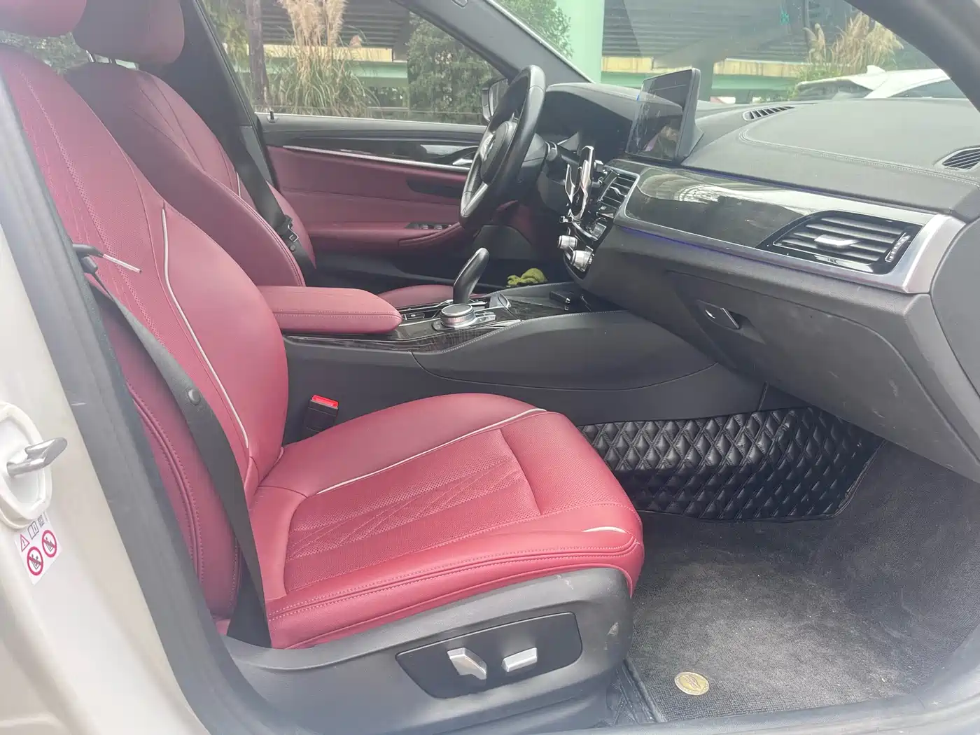 BMW 5 Series 2022 525Li M Sport Package фото 16