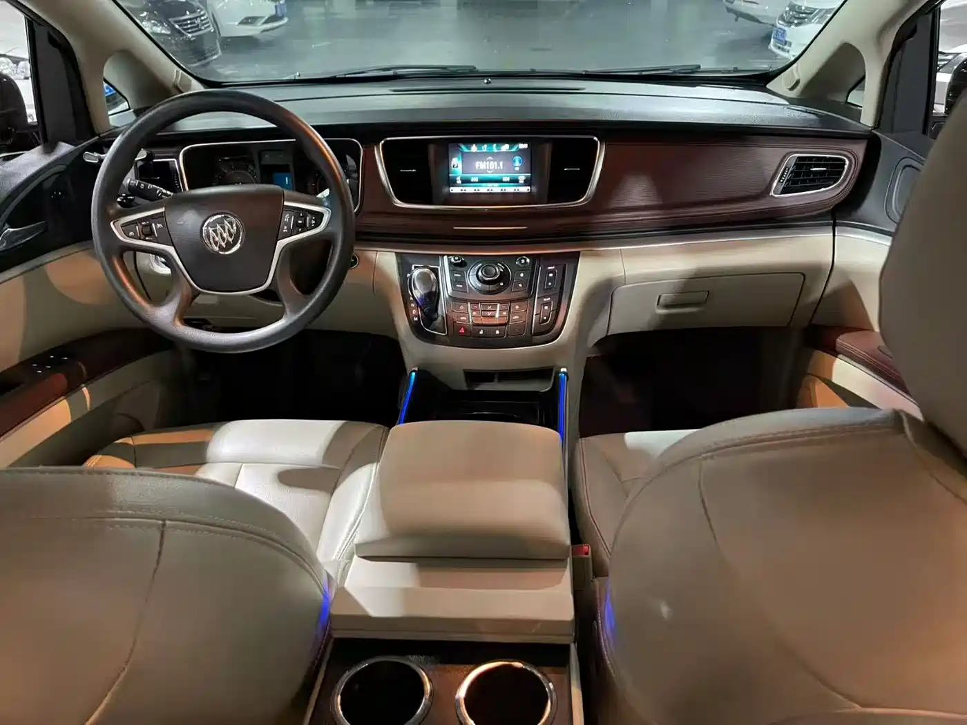 Buick GL8 2018 28T Comfort China VI фото 7