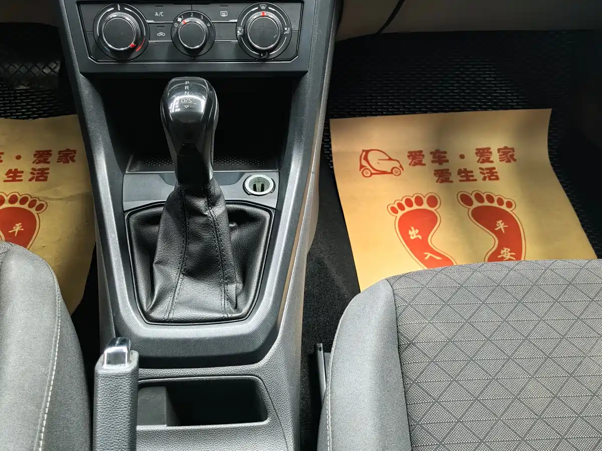 Volkswagen T-Cross 2023 1.5L Automatic Trend Edition фото 13