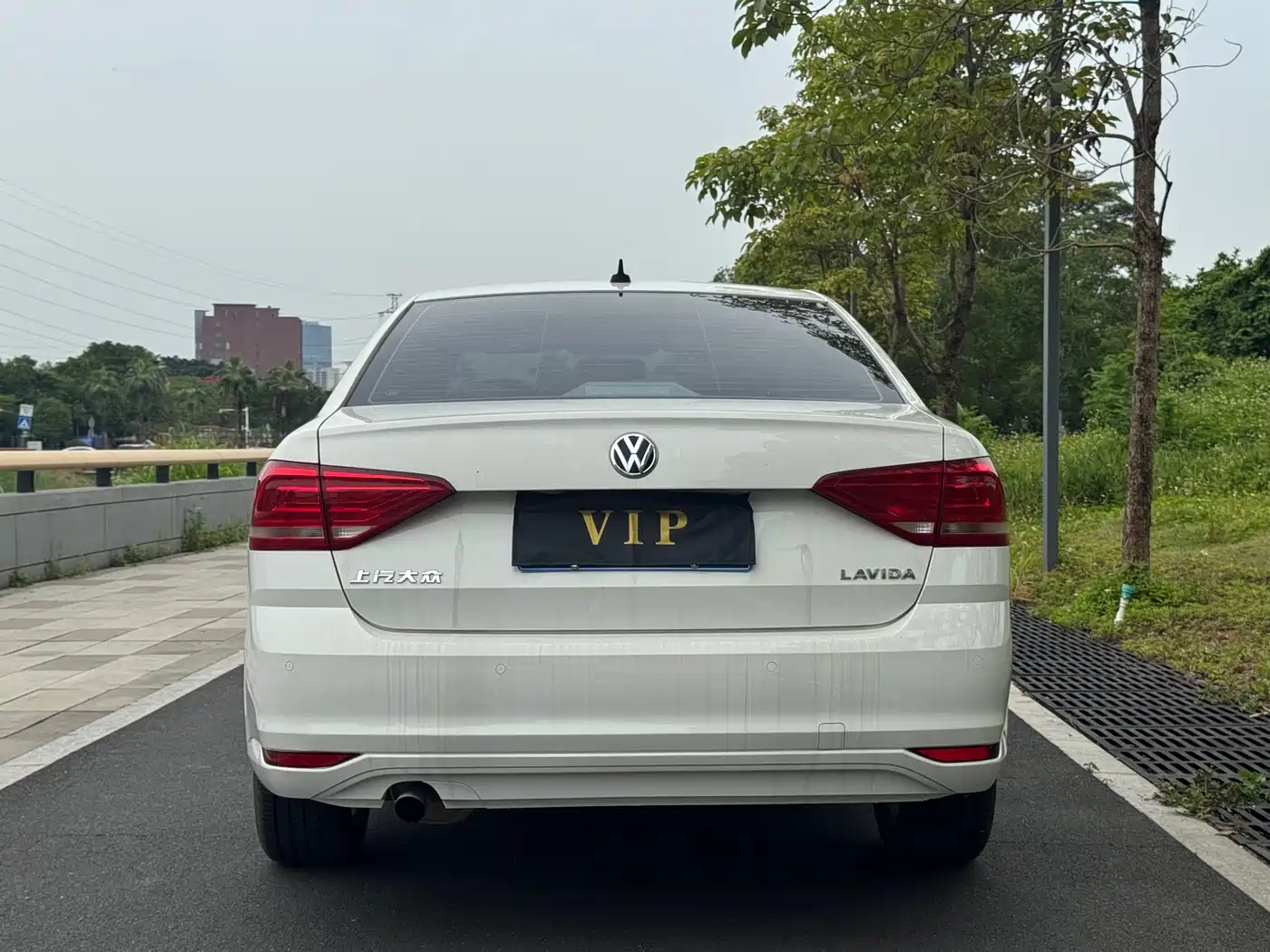 Volkswagen Lavida 2017 1.6L Automatic Trend Edition фото 16