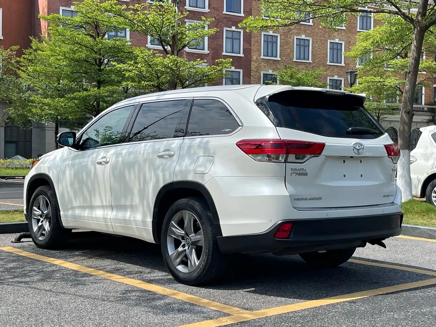 Toyota Highlander 2018 2.0T 4WD Luxury 7-seater (China V) фото 4