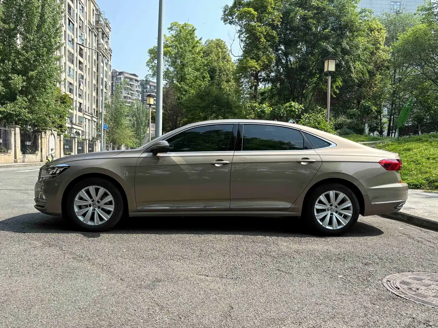 Volkswagen Passat 2019 330TSI Elite Version China VI фото 9