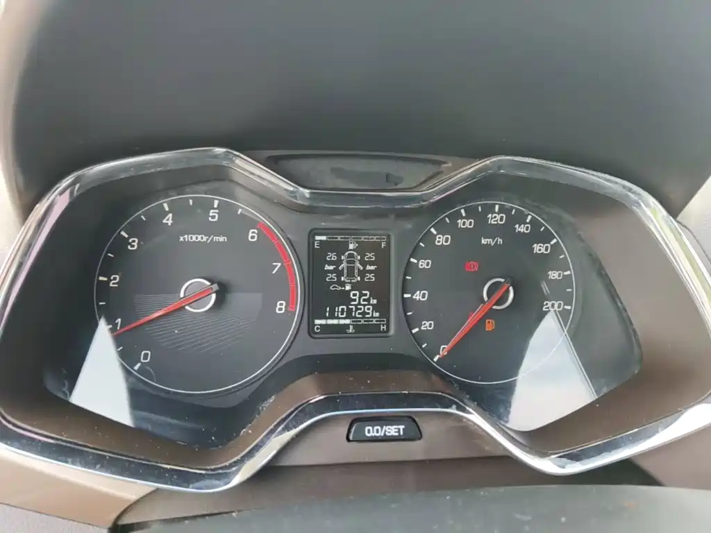 Baojun 310W 2017 2017 1.5L Manual Fashion Edition (China V)