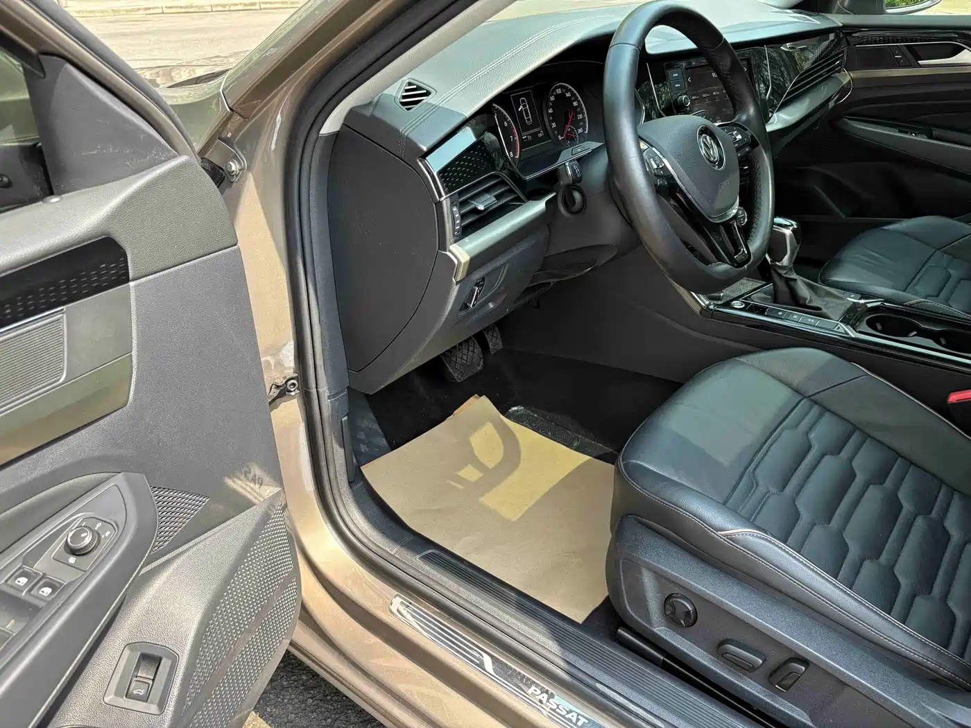 Volkswagen Passat 2019 330TSI Elite Version China VI фото 11