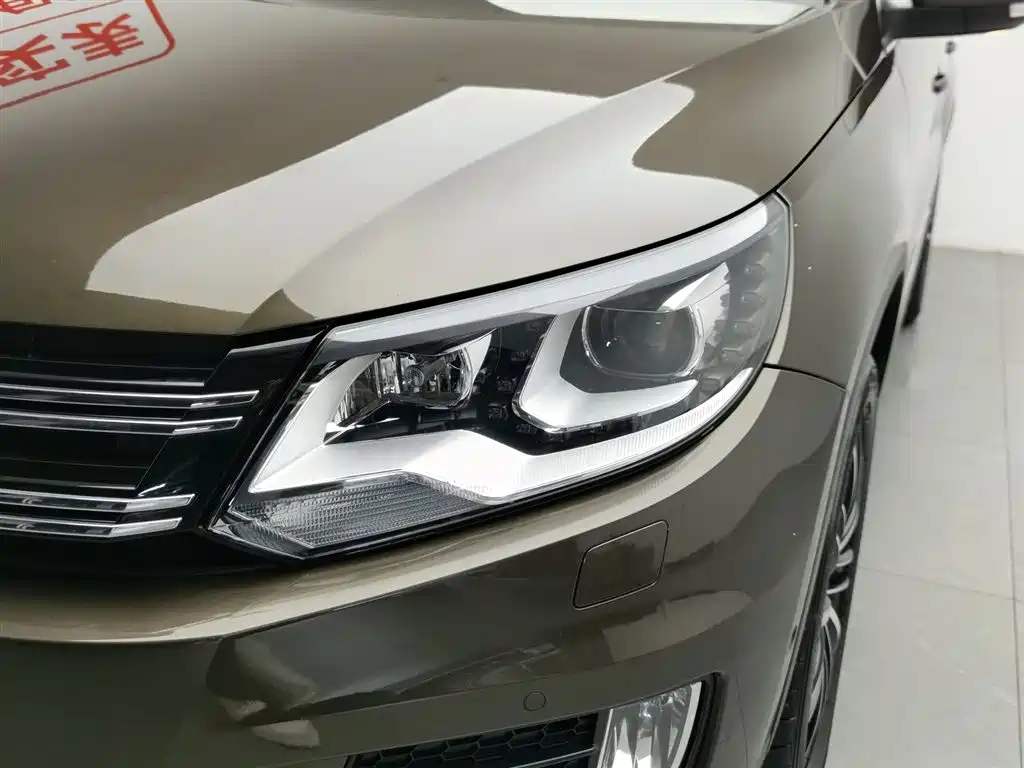 Volkswagen Tiguan 2015 2.0TSI Automatic 4WD Flagship фото 7