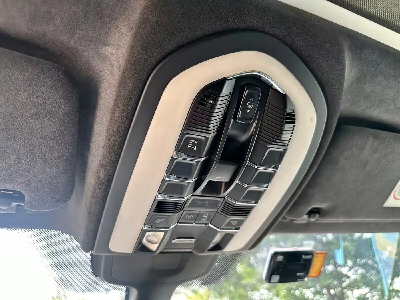 Porsche Cayenne 2015 Cayenne GTS 3.6T фото 20