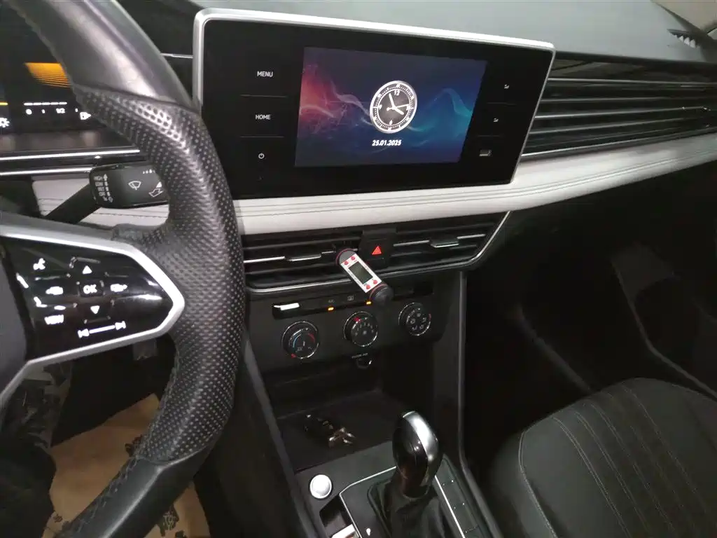 Volkswagen Tiguan L 2023 330TSI Auto 2WD Comfort Edition фото 10
