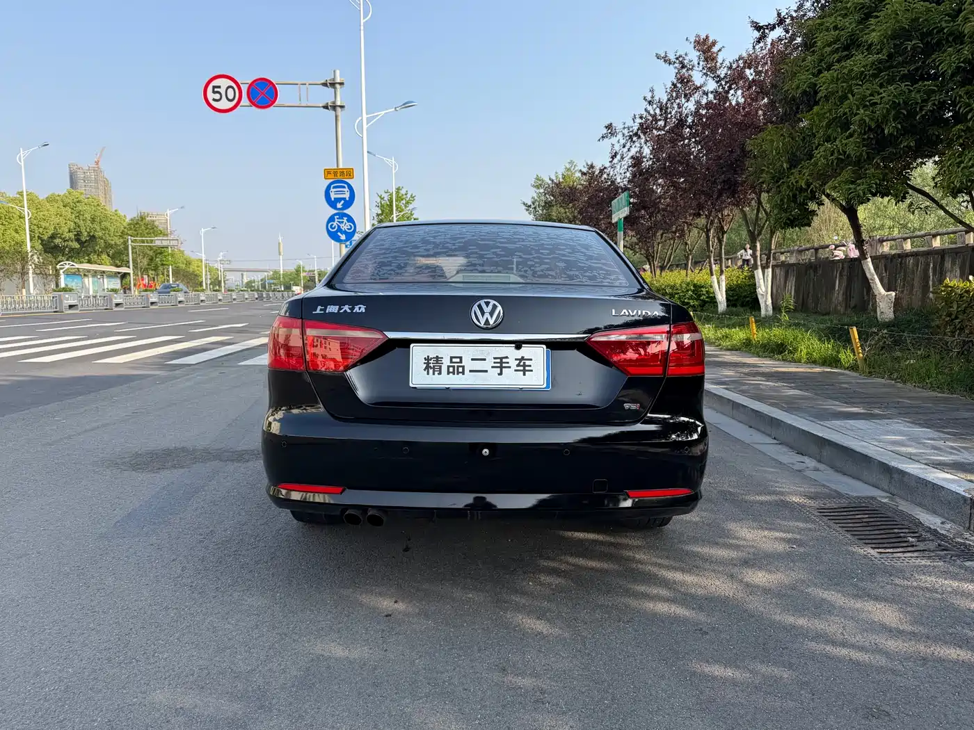 Volkswagen Lavida 2013 Model 1.4TSI DSG Luxury фото 5