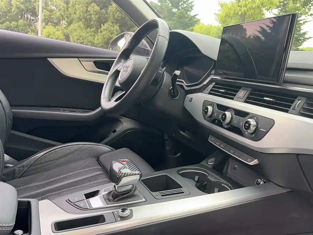 Audi A4L 2020 40 TFSI Fashion Dynamic Edition фото 14