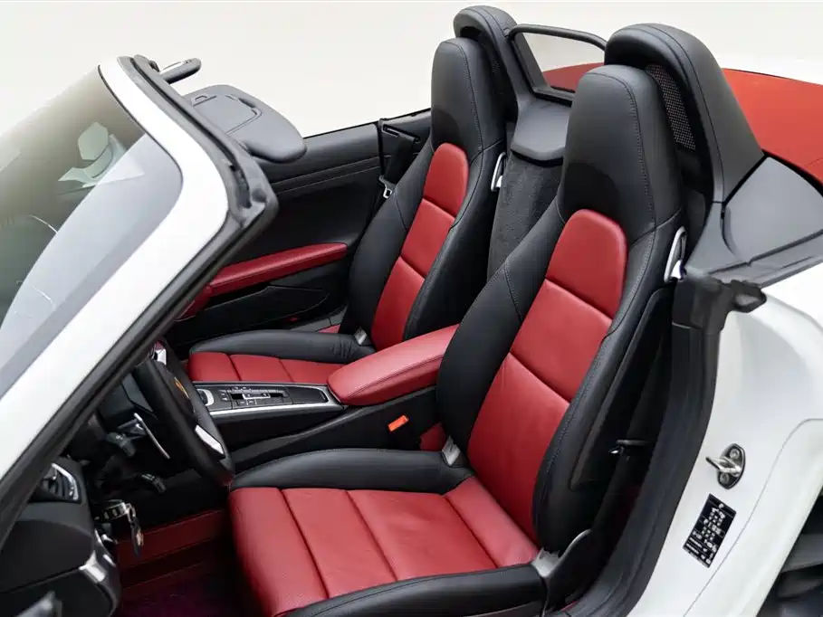 Porsche 718 2016 Boxster 2.0T фото 10