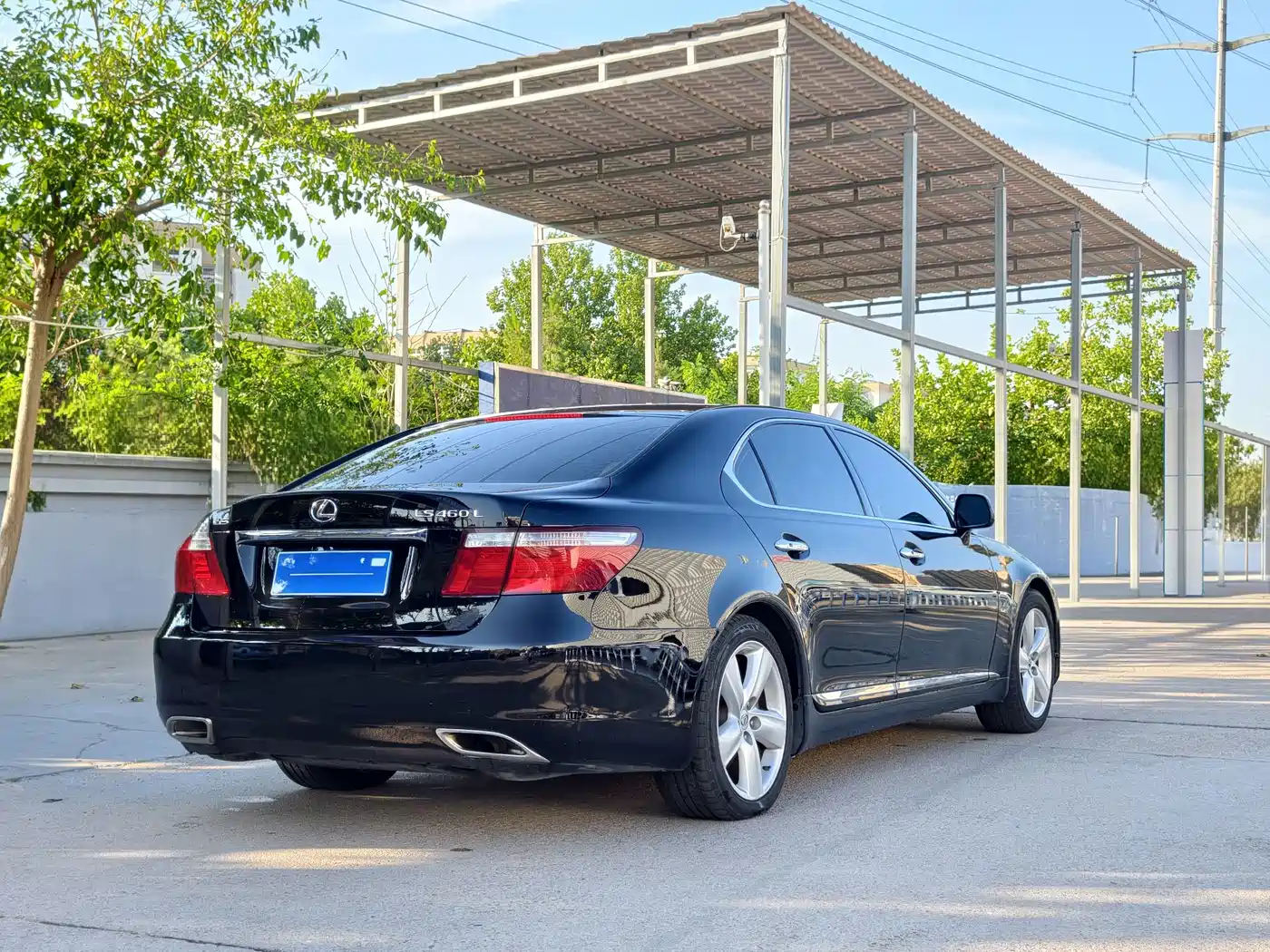 Фото 5 - Lexus LS