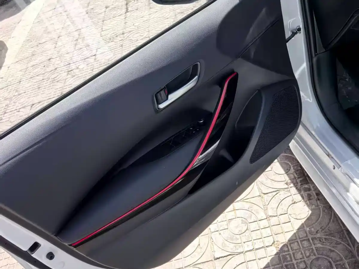 Toyota Levin 2023 185T CVT Sport фото 6