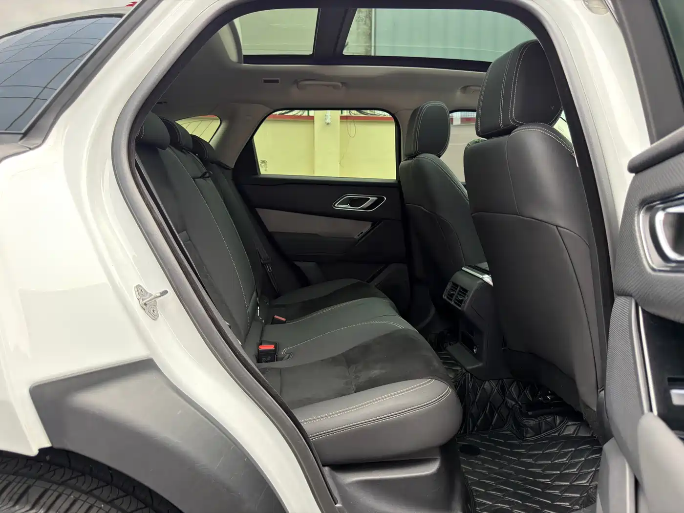 Land Rover Range Rover Velar 2020 P250 фото 9