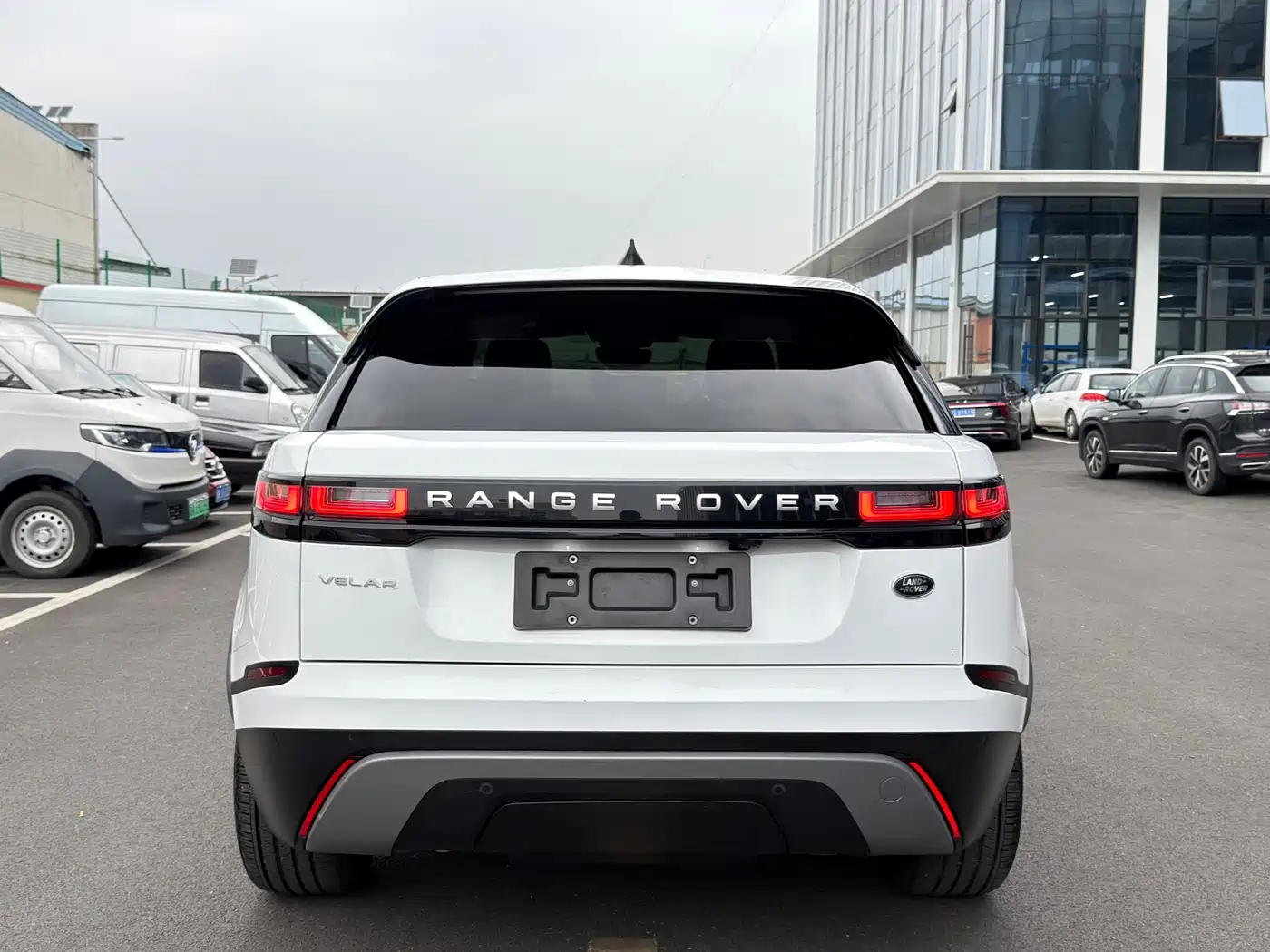 Land Rover Range Rover Velar 2020 P250 фото 13