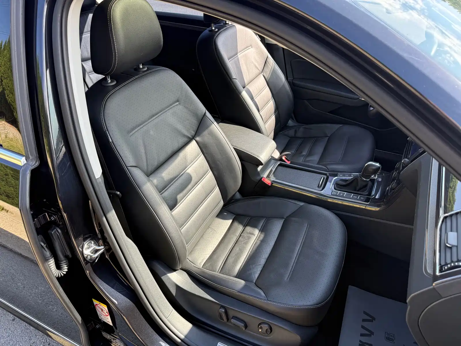 Фото 15 - Volkswagen Passat