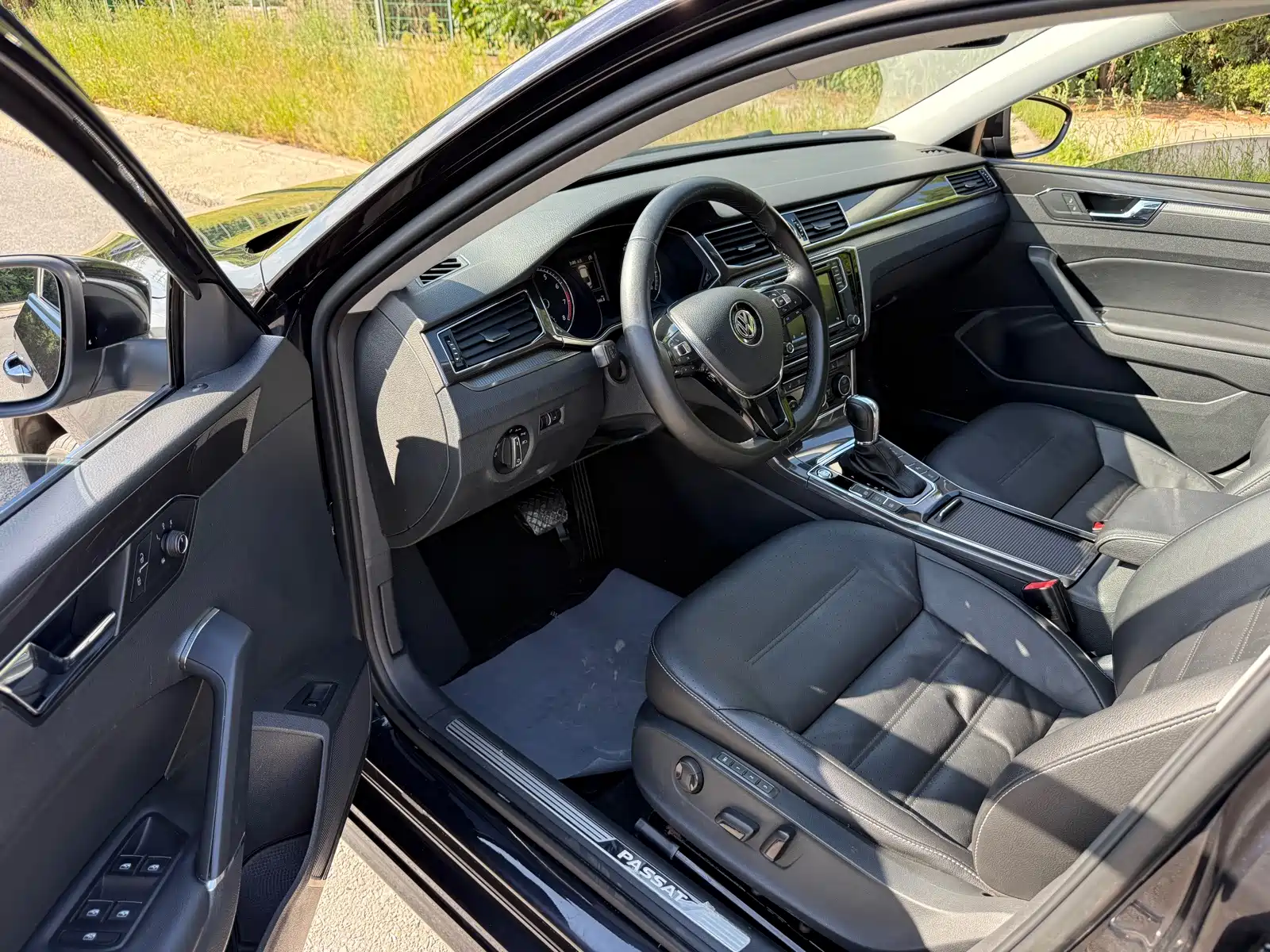Фото 9 - Volkswagen Passat