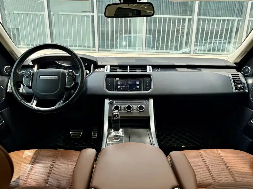 Land Rover Range Rover Sport 2016 Model 3.0 SC V6 HSE DYNAMIC фото 16