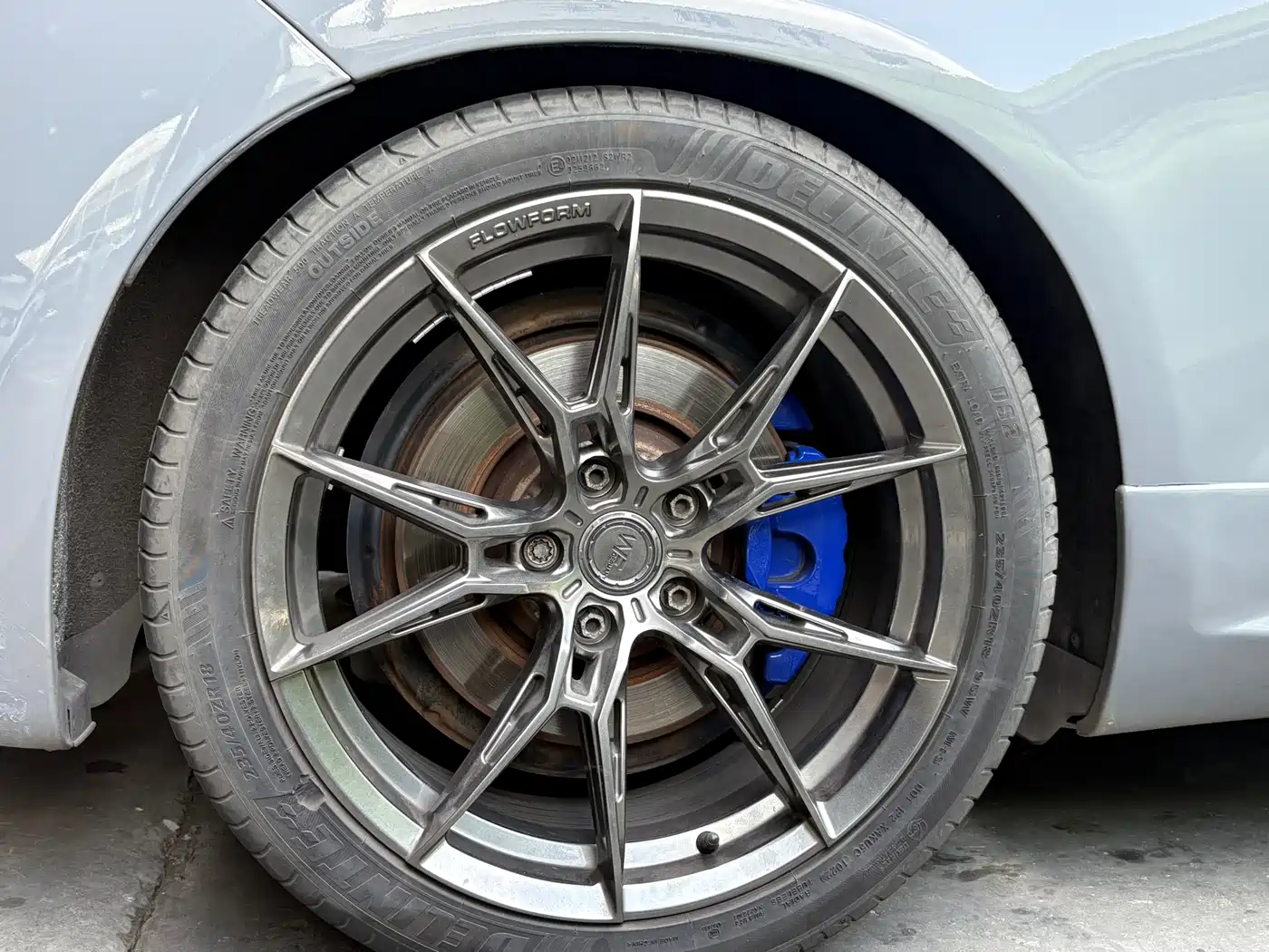 Volkswagen Scirocco 2011 Model R 2.0TSI фото 8