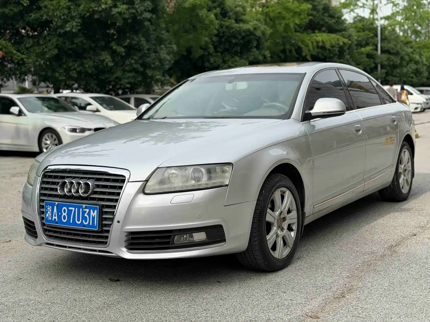 Audi A6L 2010 2.4L Luxury