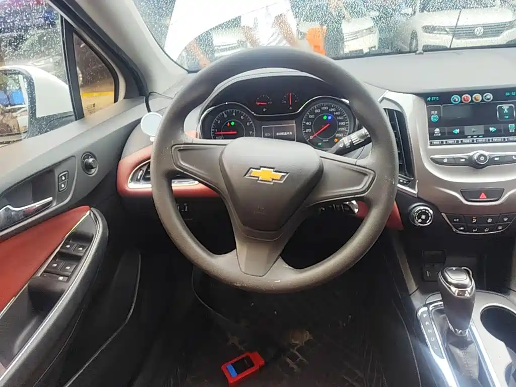 Chevrolet Cruze 2018 2018 Hatchback 320 Automatic Pioneer Sunroof Edition