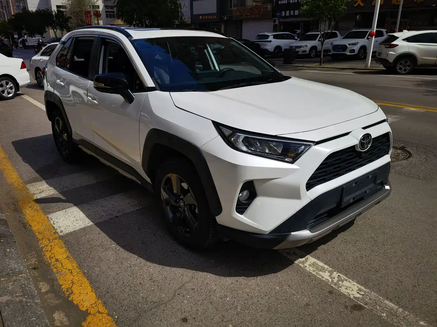Toyota RAV4 Rongfang 2022 2.0L CVT 4WD Trend Edition фото 3