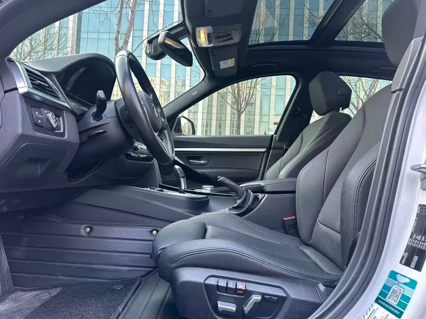 BMW 3 Series GT 2019 320i M Sport Model фото 10