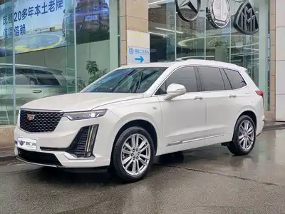 Cadillac XT6
