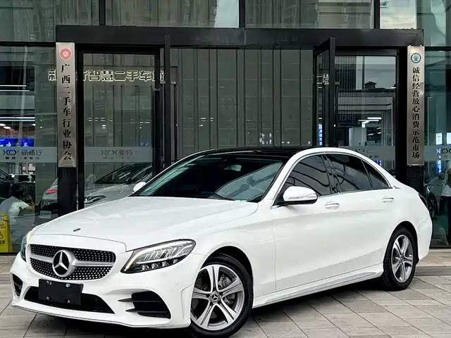 Mercedes-Benz C-Class 2019 Facelift C 260 L Sport — фото 1