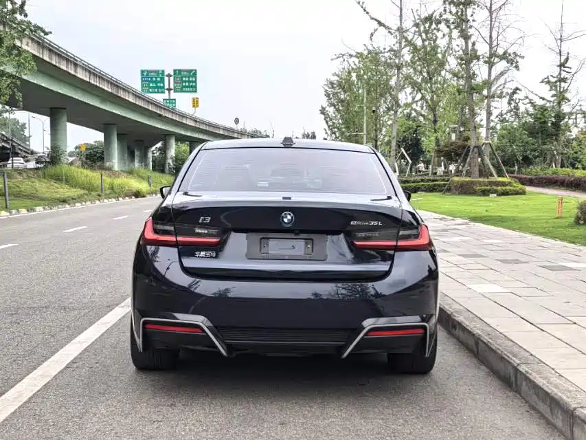 BMW i3 2025 2024 eDrive 35 L