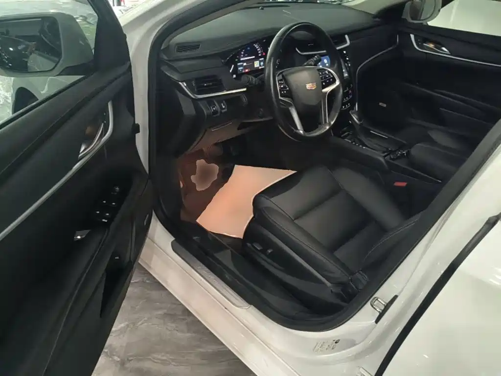 Фото 16 - Cadillac XTS