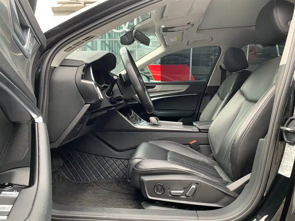 Audi A6L 2024 45 TFSI Premium Dynamic фото 8