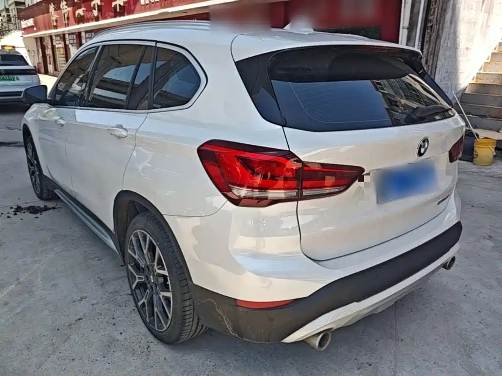 BMW X1 2021 xDrive25Li Exclusive фото 5