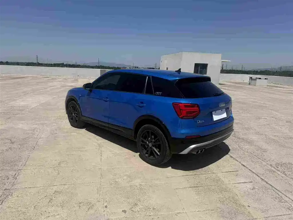 Audi Q2L 2020 35 TFSI Progressive Dynamic Model фото 9