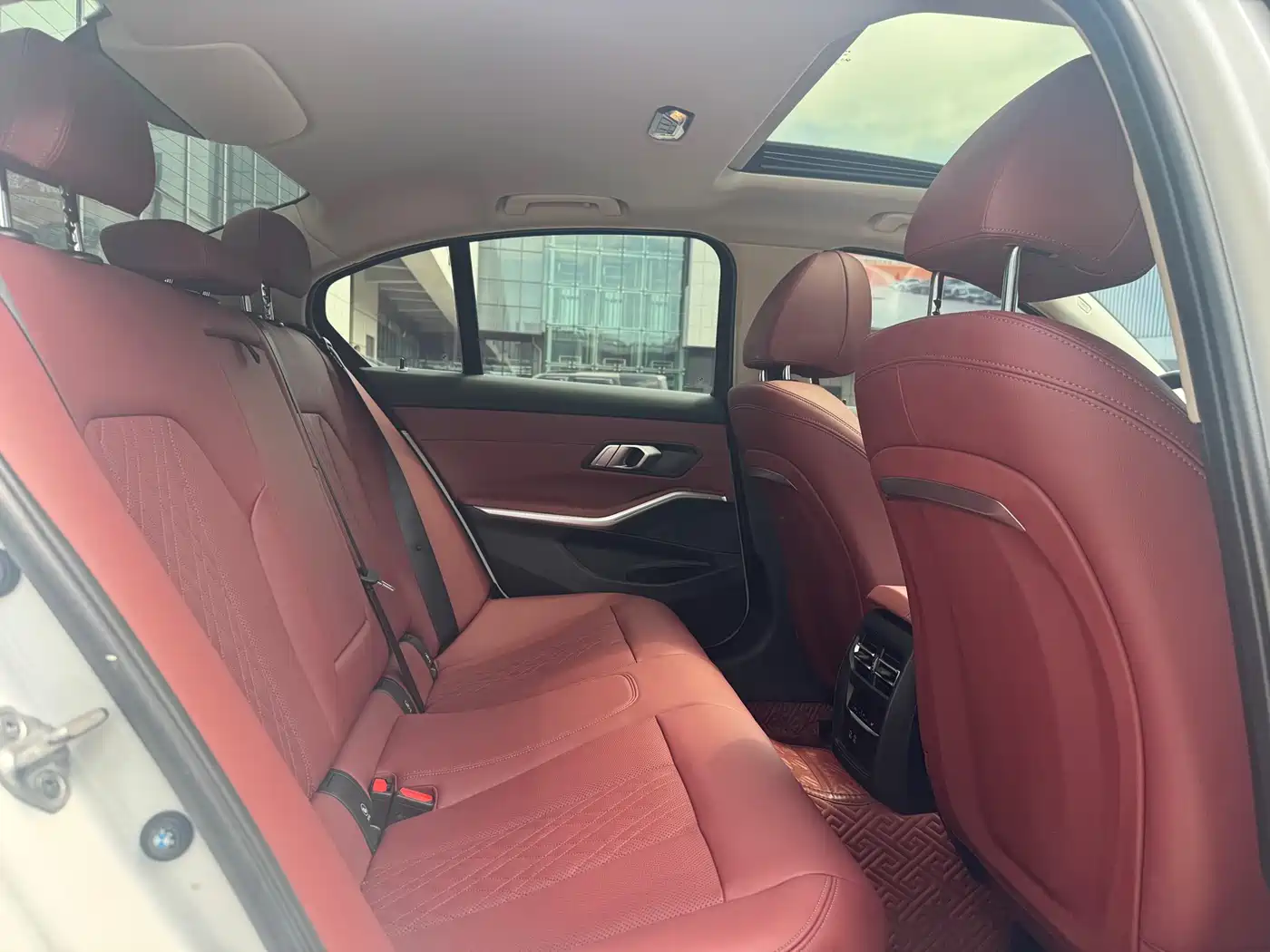 BMW 3 Series 2023 325i M Sport Package фото 5