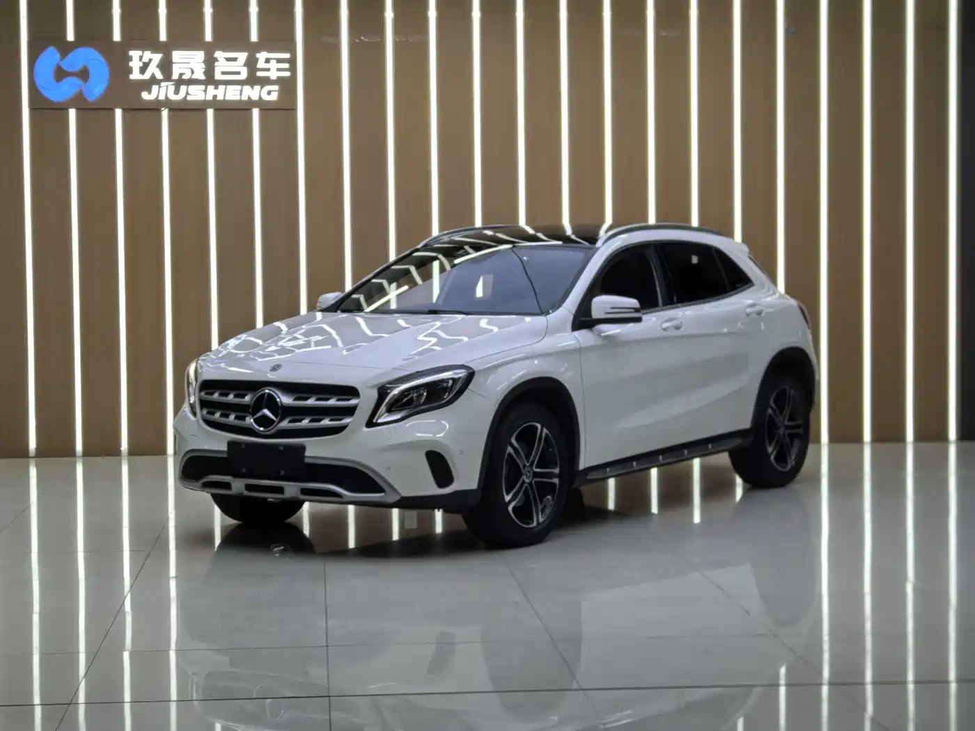 Mercedes-Benz GLA 2018 GLA 200 Fashion
