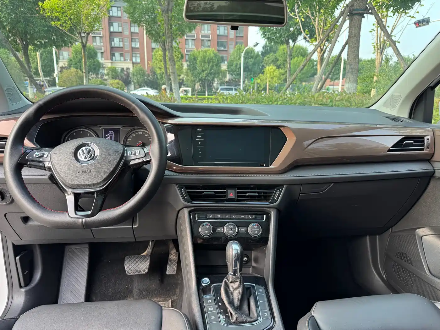 Volkswagen Tharu 2020 Model 280TSI 2WD Luxury Plus China V фото 6