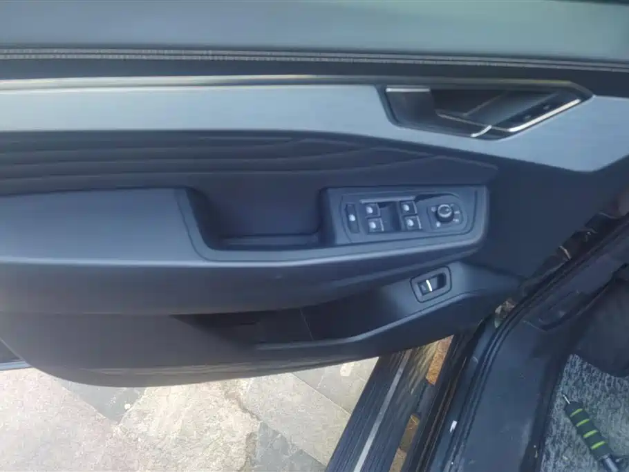 Volkswagen Talagon 2022 530TSI 4WD Flagship Victory Pro Edition 6-seater фото 7