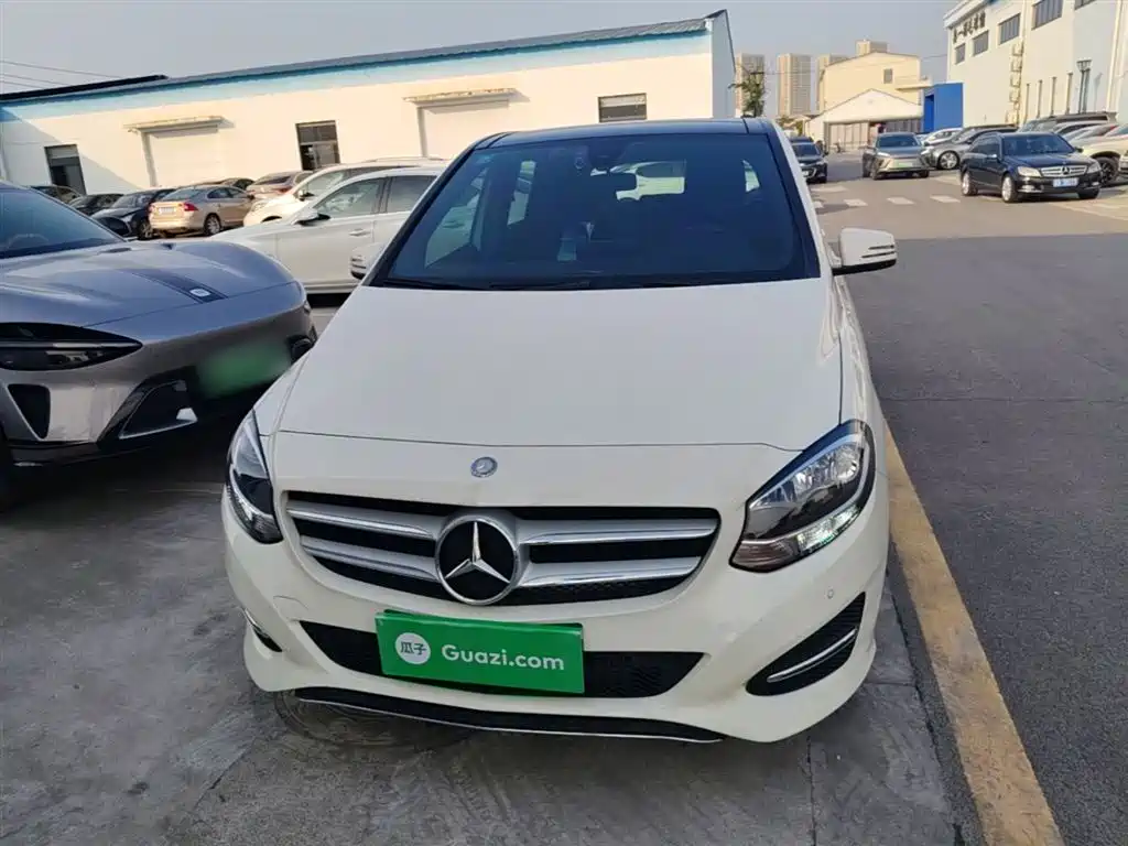 Mercedes-Benz B-Class 2015 B 200 Dynamic фото 3