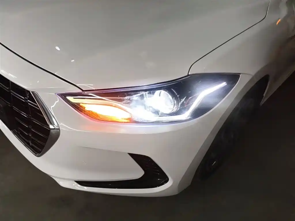 Hyundai Elantra 2020 1.4T DCT Dynamic·Vitality фото 24