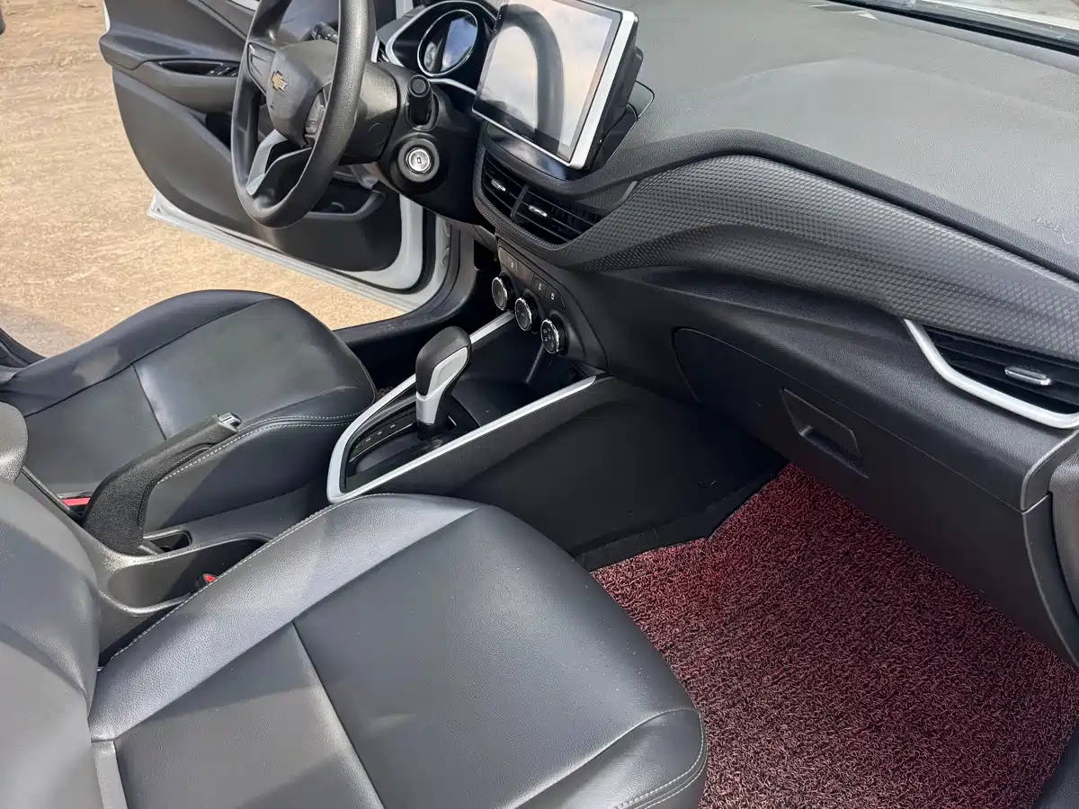 Chevrolet Cavalier 2020 325T Automatic Joy Edition фото 9